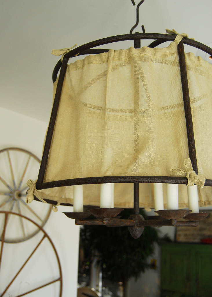 rustic-chandelier-2